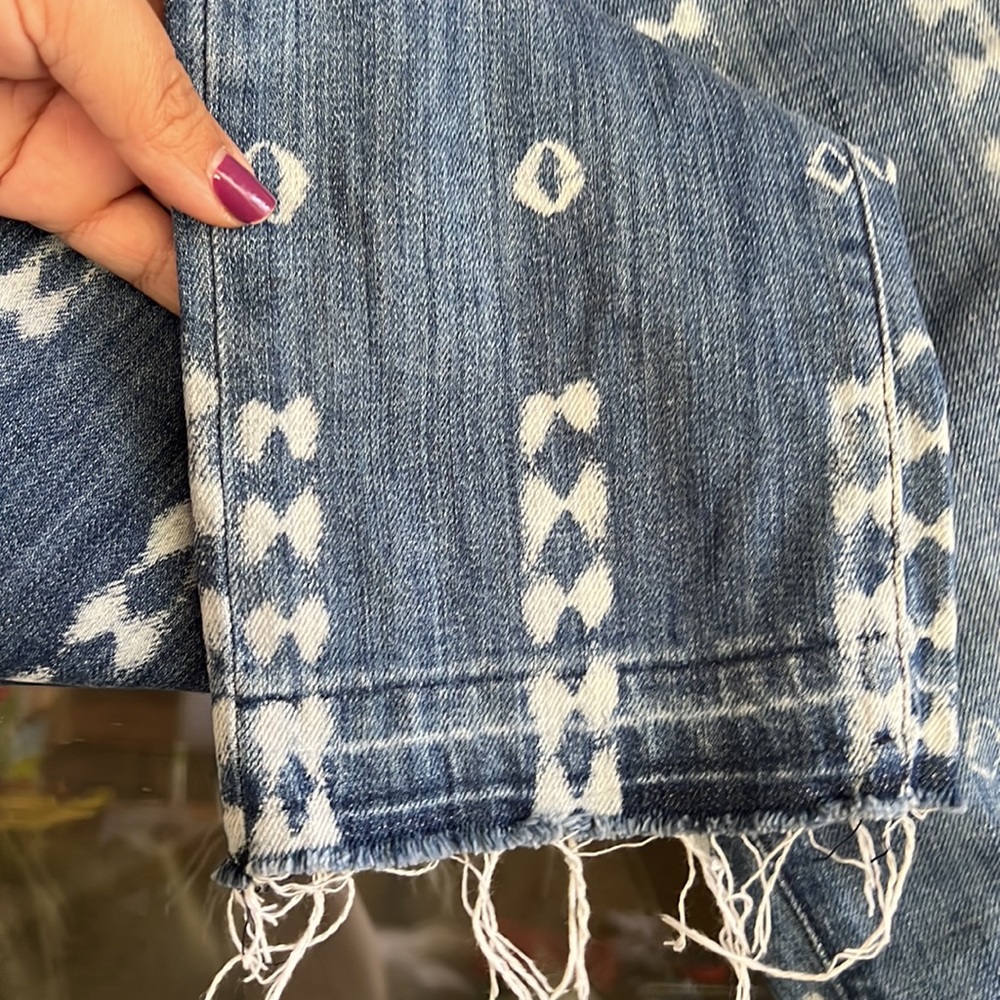 Current/Elliott Cropped Straight Jeans Distressed - Picture 3 of 9